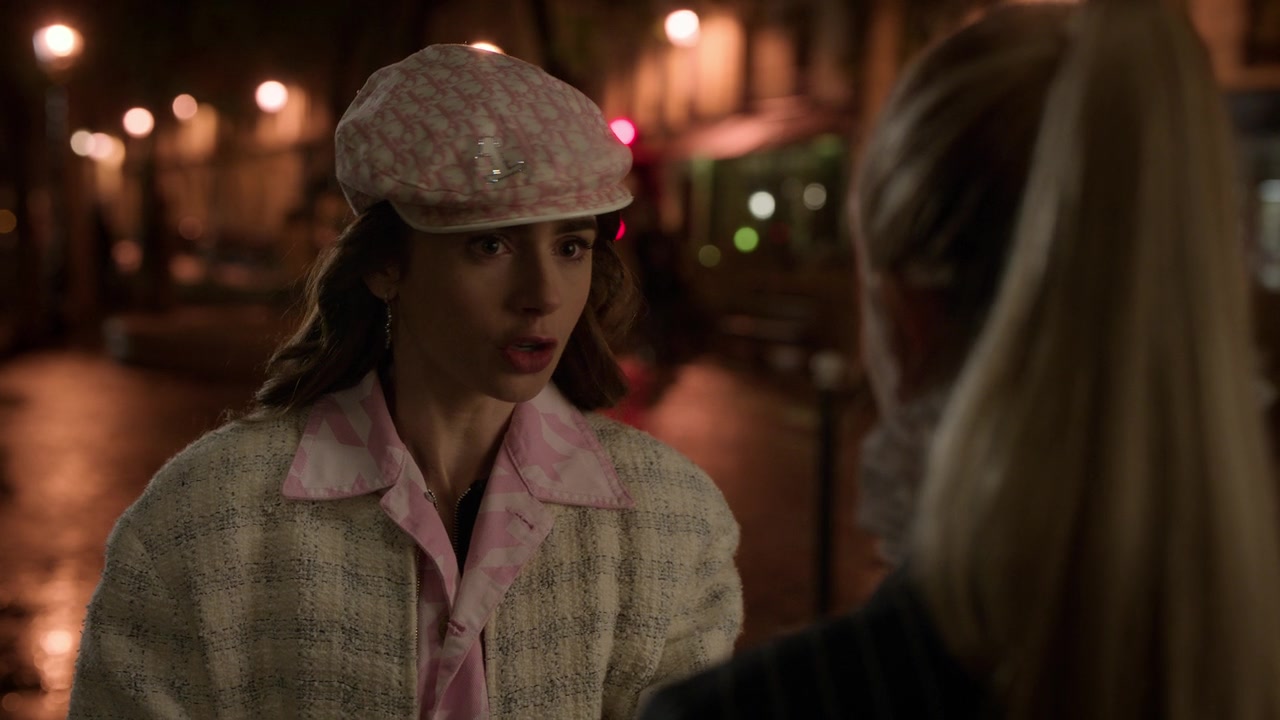 Emily_in_Paris_S01E10_Cancel_Couture_720p_NF_WEB-DL_DDP5_1_x264-BTN_0326.jpg