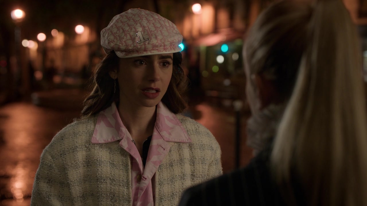 Emily_in_Paris_S01E10_Cancel_Couture_720p_NF_WEB-DL_DDP5_1_x264-BTN_0335.jpg