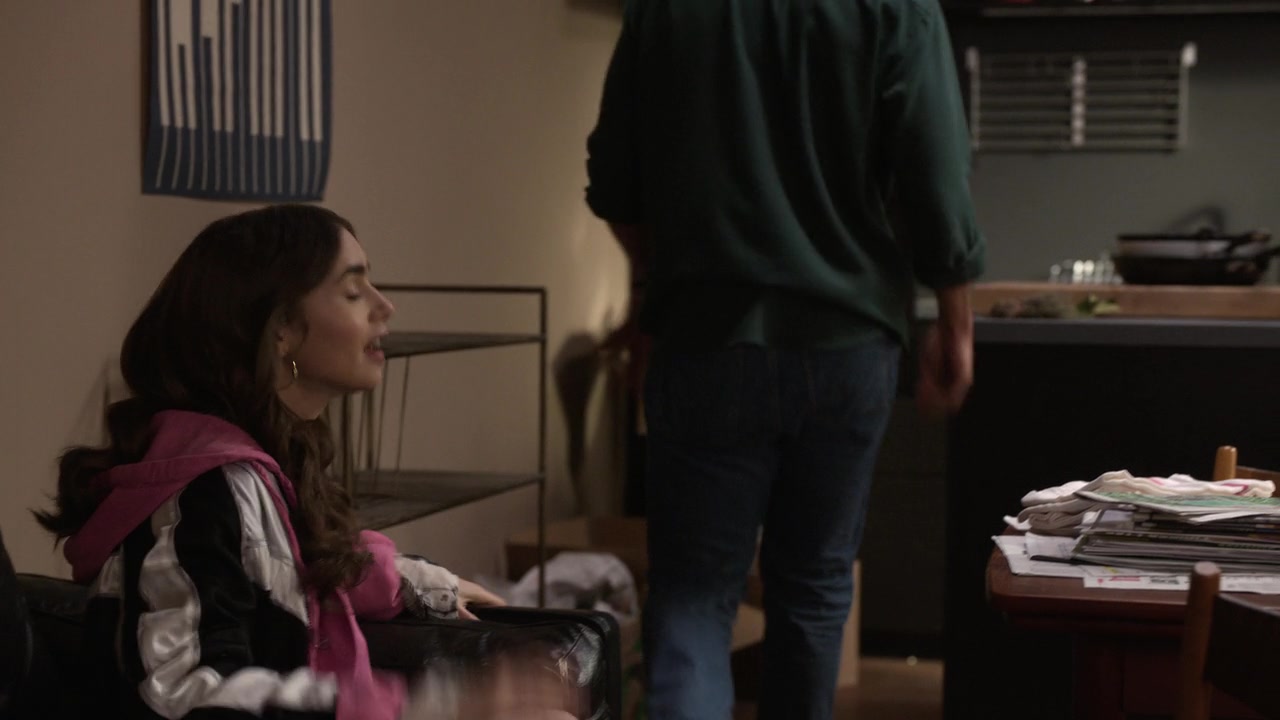 Emily_in_Paris_S01E10_Cancel_Couture_720p_NF_WEB-DL_DDP5_1_x264-BTN_0372.jpg