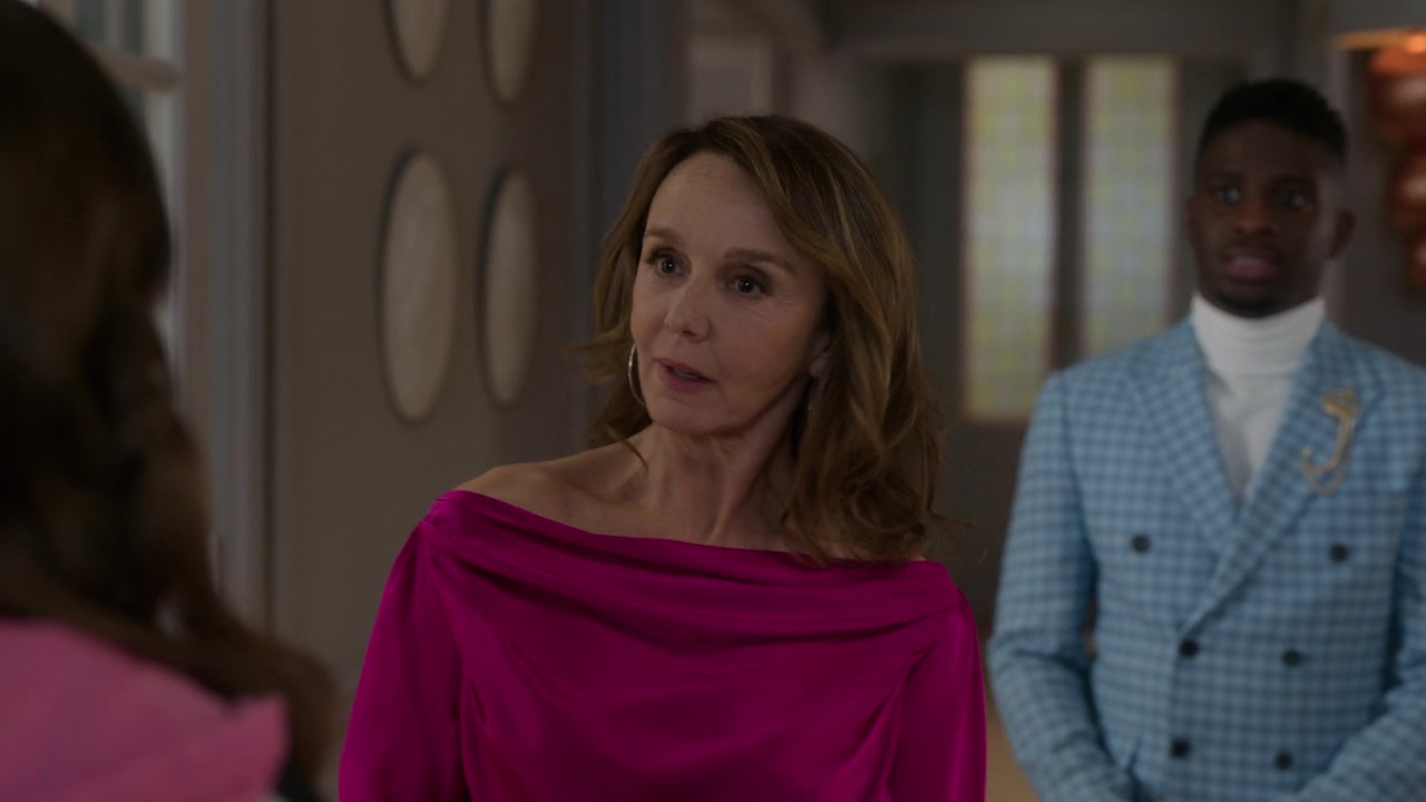 Emily_in_Paris_S01E10_Cancel_Couture_720p_NF_WEB-DL_DDP5_1_x264-BTN_0418.jpg