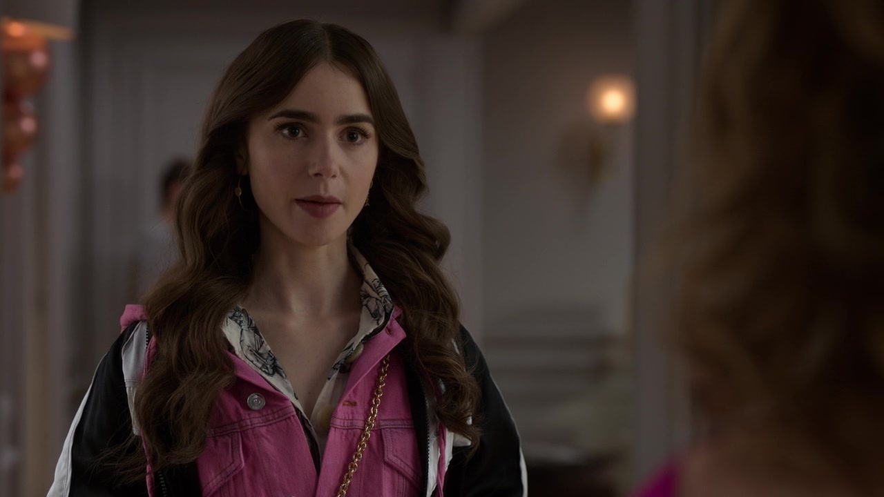Emily_in_Paris_S01E10_Cancel_Couture_720p_NF_WEB-DL_DDP5_1_x264-BTN_0423.jpg