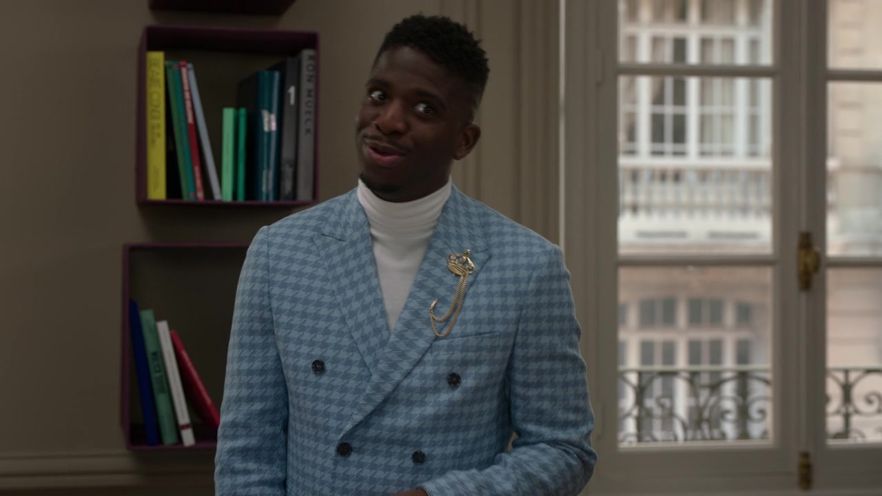 Emily_in_Paris_S01E10_Cancel_Couture_720p_NF_WEB-DL_DDP5_1_x264-BTN_0460.jpg