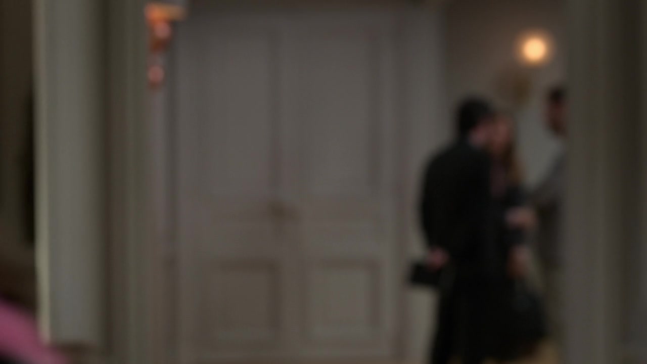Emily_in_Paris_S01E10_Cancel_Couture_720p_NF_WEB-DL_DDP5_1_x264-BTN_0462.jpg Emily_in_Paris_S01E10_Cancel_Couture_720p_NF_WEB-DL_DDP5_1_x264-BTN_0462.jpg