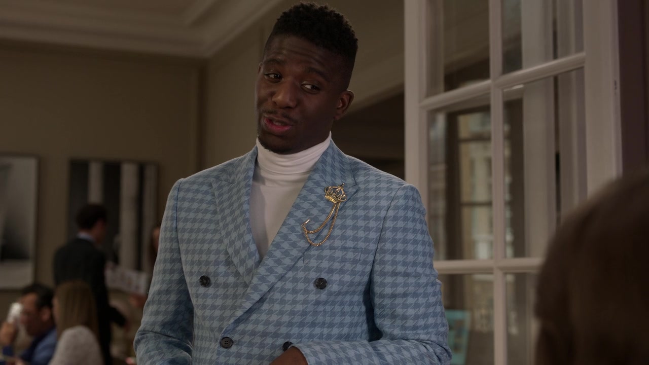 Emily_in_Paris_S01E10_Cancel_Couture_720p_NF_WEB-DL_DDP5_1_x264-BTN_0470.jpg