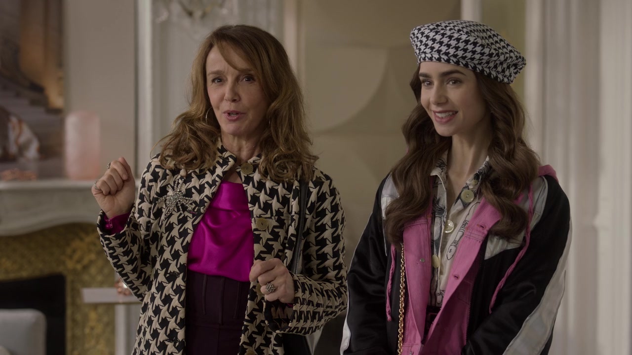 Emily_in_Paris_S01E10_Cancel_Couture_720p_NF_WEB-DL_DDP5_1_x264-BTN_0521.jpg
