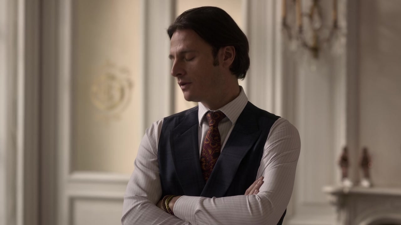 Emily_in_Paris_S01E10_Cancel_Couture_720p_NF_WEB-DL_DDP5_1_x264-BTN_0533.jpg