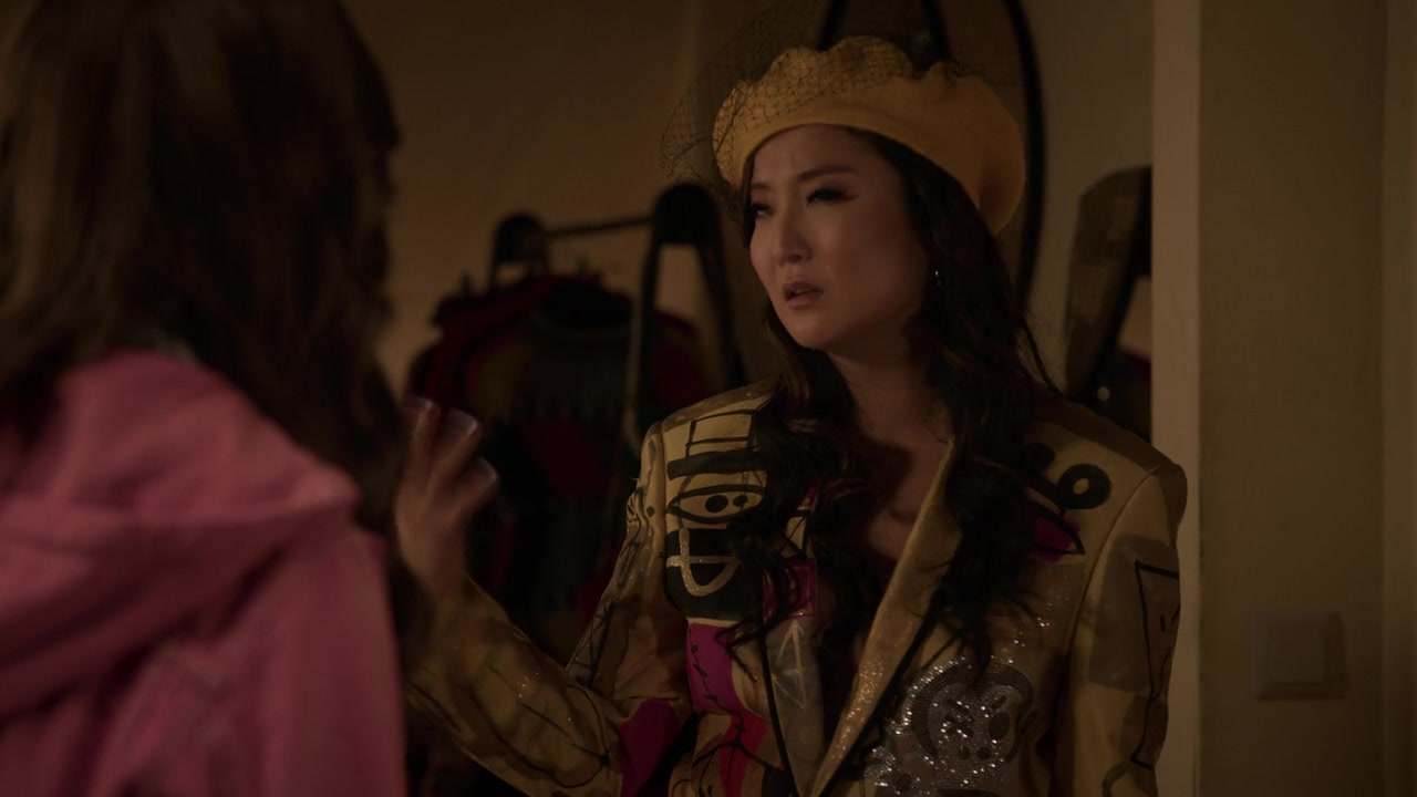 Emily_in_Paris_S01E10_Cancel_Couture_720p_NF_WEB-DL_DDP5_1_x264-BTN_0614.jpg Emily_in_Paris_S01E10_Cancel_Couture_720p_NF_WEB-DL_DDP5_1_x264-BTN_0614.jpg