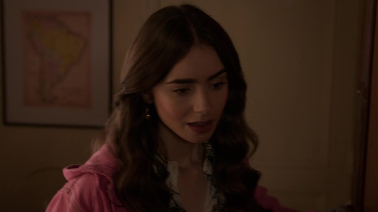 Emily_in_Paris_S01E10_Cancel_Couture_720p_NF_WEB-DL_DDP5_1_x264-BTN_0677.jpg