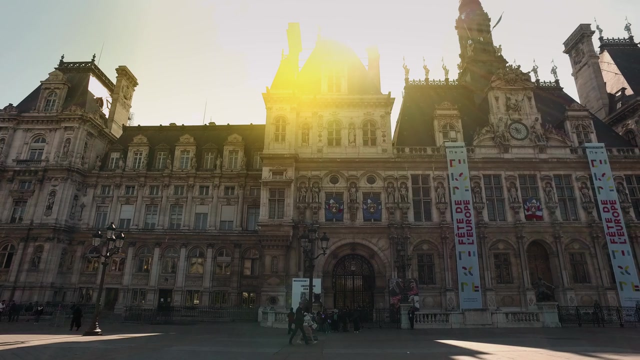 Emily_in_Paris_S01E10_Cancel_Couture_720p_NF_WEB-DL_DDP5_1_x264-BTN_0705.jpg Emily_in_Paris_S01E10_Cancel_Couture_720p_NF_WEB-DL_DDP5_1_x264-BTN_0705.jpg