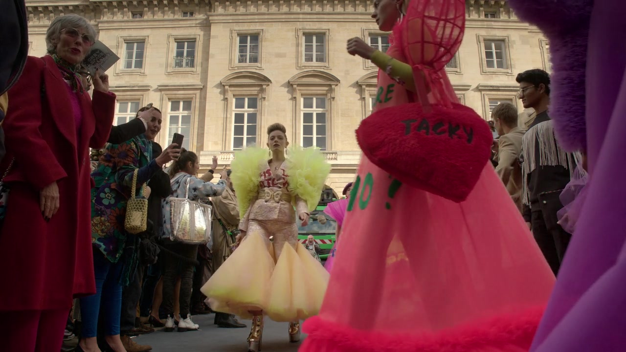 Emily_in_Paris_S01E10_Cancel_Couture_720p_NF_WEB-DL_DDP5_1_x264-BTN_0752.jpg Emily_in_Paris_S01E10_Cancel_Couture_720p_NF_WEB-DL_DDP5_1_x264-BTN_0752.jpg