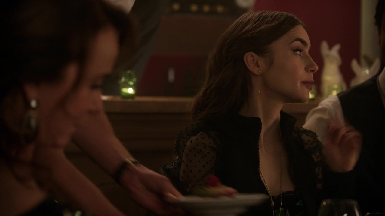Emily_in_Paris_S01E10_Cancel_Couture_720p_NF_WEB-DL_DDP5_1_x264-BTN_0793.jpg