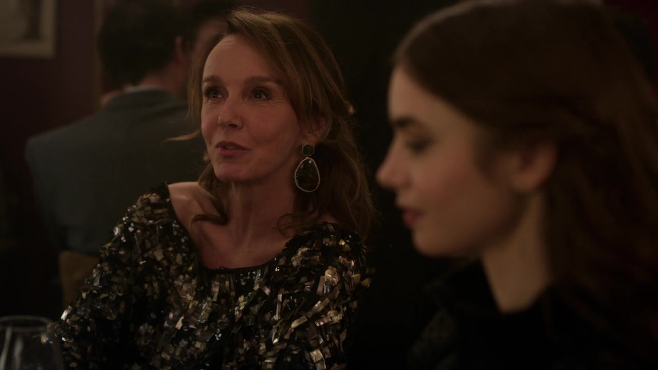 Emily_in_Paris_S01E10_Cancel_Couture_720p_NF_WEB-DL_DDP5_1_x264-BTN_0809.jpg