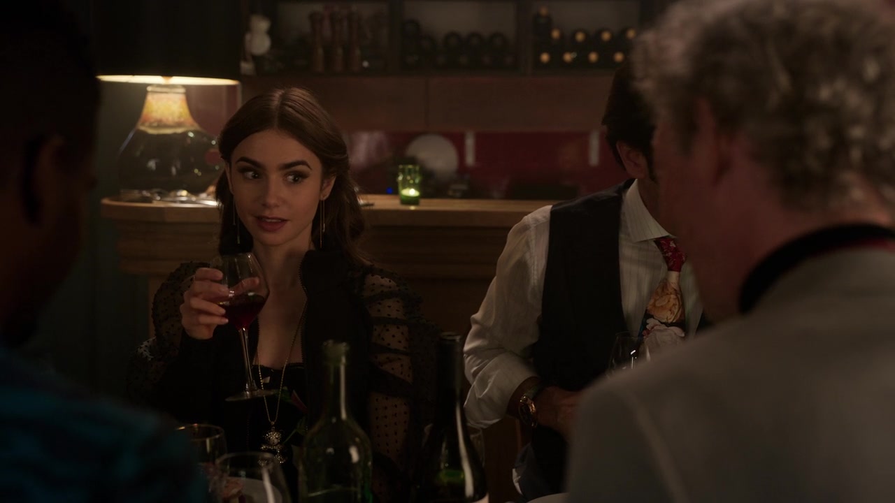 Emily_in_Paris_S01E10_Cancel_Couture_720p_NF_WEB-DL_DDP5_1_x264-BTN_0837.jpg