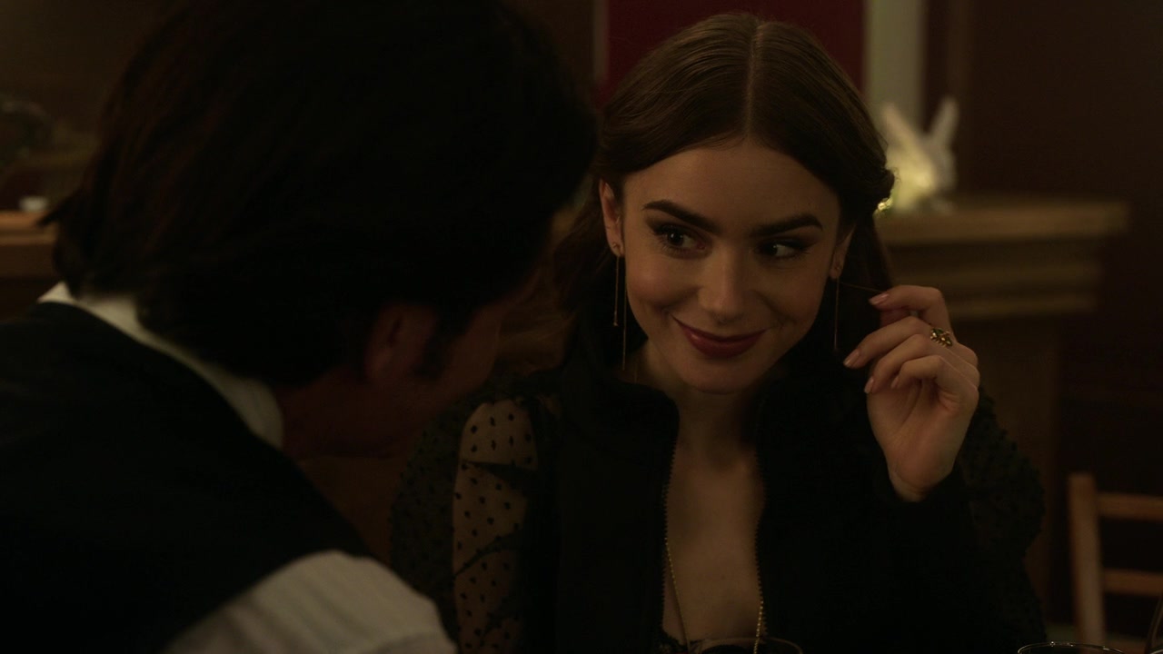 Emily_in_Paris_S01E10_Cancel_Couture_720p_NF_WEB-DL_DDP5_1_x264-BTN_0849.jpg