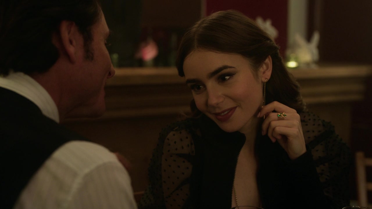 Emily_in_Paris_S01E10_Cancel_Couture_720p_NF_WEB-DL_DDP5_1_x264-BTN_0852.jpg