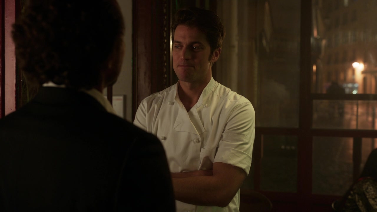 Emily_in_Paris_S01E10_Cancel_Couture_720p_NF_WEB-DL_DDP5_1_x264-BTN_0871.jpg