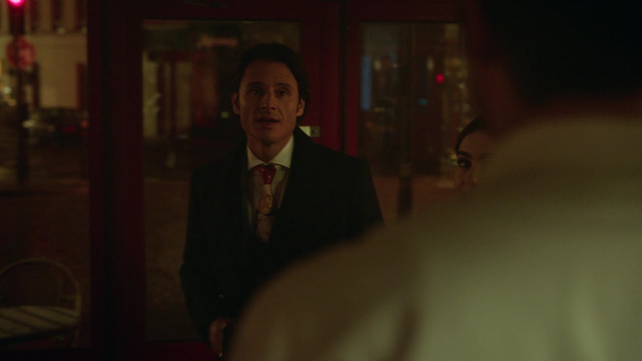Emily_in_Paris_S01E10_Cancel_Couture_720p_NF_WEB-DL_DDP5_1_x264-BTN_0899.jpg