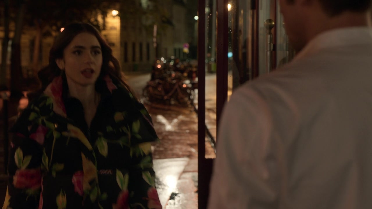 Emily_in_Paris_S01E10_Cancel_Couture_720p_NF_WEB-DL_DDP5_1_x264-BTN_0972.jpg