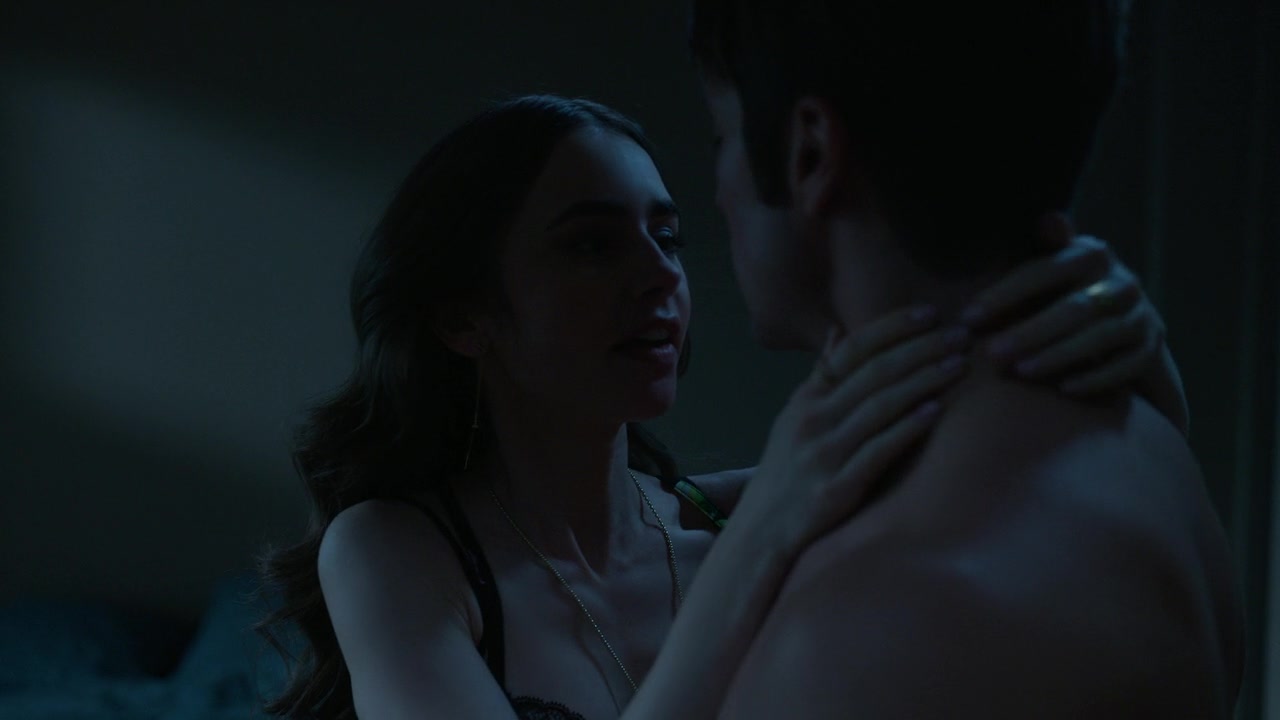 Emily_in_Paris_S01E10_Cancel_Couture_720p_NF_WEB-DL_DDP5_1_x264-BTN_0988.jpg