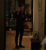 Emily_in_Paris_S01E10_Cancel_Couture_720p_NF_WEB-DL_DDP5_1_x264-BTN_0129.jpg