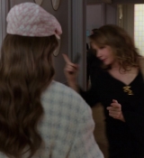 Emily_in_Paris_S01E10_Cancel_Couture_720p_NF_WEB-DL_DDP5_1_x264-BTN_0168.jpg