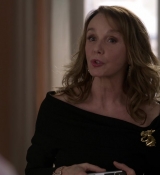 Emily_in_Paris_S01E10_Cancel_Couture_720p_NF_WEB-DL_DDP5_1_x264-BTN_0219.jpg