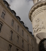 Emily_in_Paris_S01E10_Cancel_Couture_720p_NF_WEB-DL_DDP5_1_x264-BTN_0404.jpg