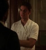 Emily_in_Paris_S01E10_Cancel_Couture_720p_NF_WEB-DL_DDP5_1_x264-BTN_0870.jpg