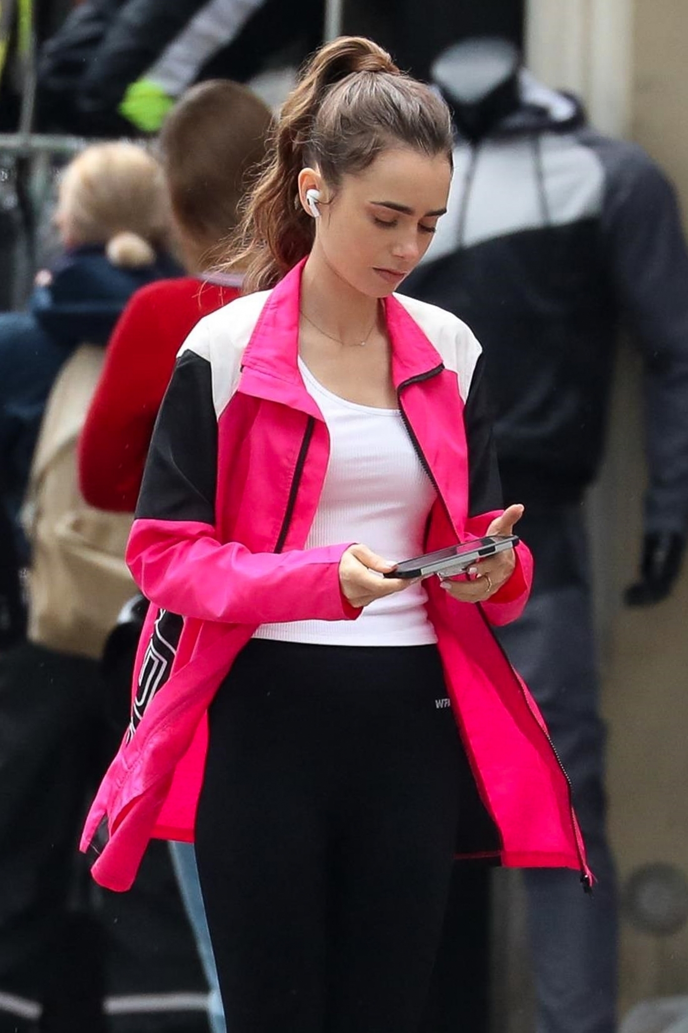 209208866_lily-16.jpg