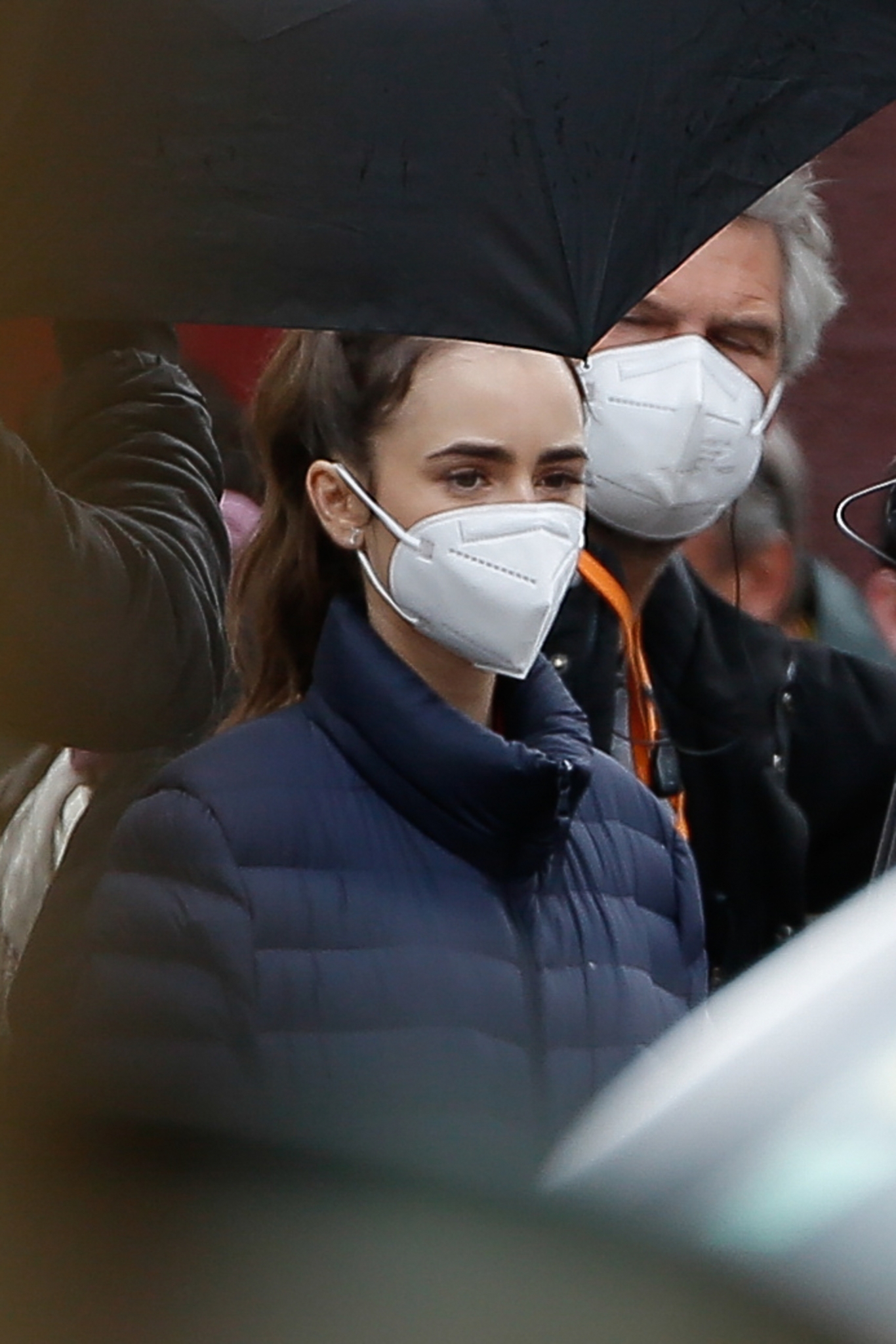 209210507_spread_lily_collins_210519_mcc_7754-003.jpg