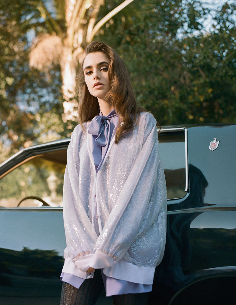 245923742_lily-collins-2.jpg