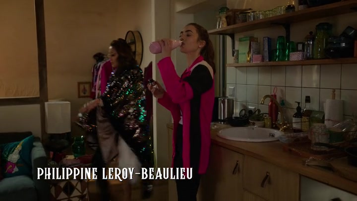 Emily_in_Paris_S02E01_WEBRip_x264-ION10_0122.jpg