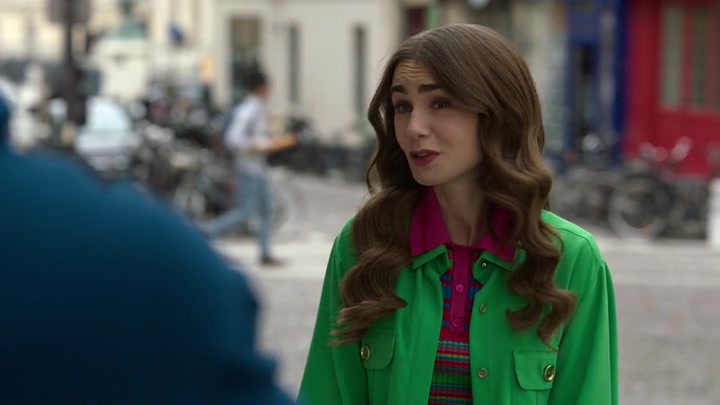 Emily_in_Paris_S02E01_WEBRip_x264-ION10_0339.jpg