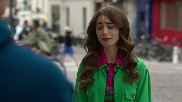 Emily_in_Paris_S02E01_WEBRip_x264-ION10_0360.jpg Emily_in_Paris_S02E01_WEBRip_x264-ION10_0360.jpg