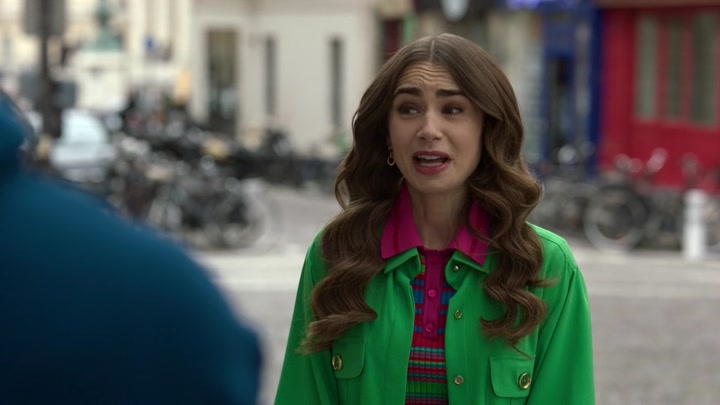 Emily_in_Paris_S02E01_WEBRip_x264-ION10_0437.jpg Emily_in_Paris_S02E01_WEBRip_x264-ION10_0437.jpg