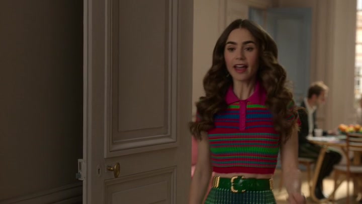 Emily_in_Paris_S02E01_WEBRip_x264-ION10_0497.jpg