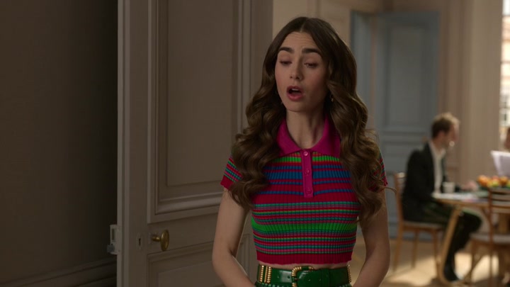 Emily_in_Paris_S02E01_WEBRip_x264-ION10_0515.jpg