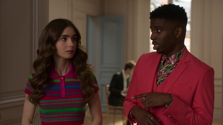 Emily_in_Paris_S02E01_WEBRip_x264-ION10_0556.jpg