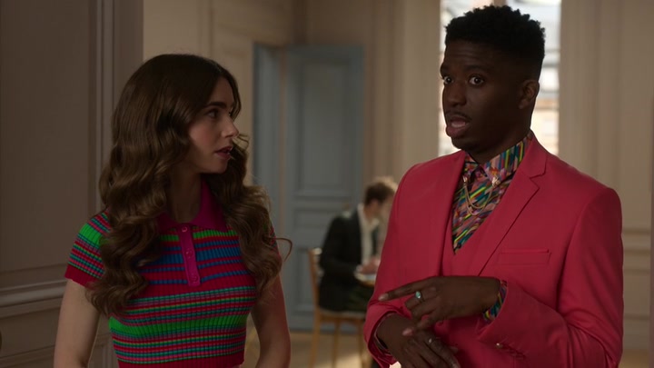 Emily_in_Paris_S02E01_WEBRip_x264-ION10_0558.jpg