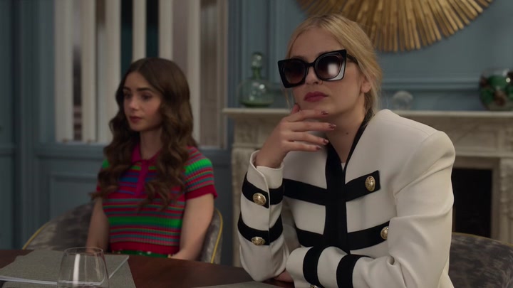 Emily_in_Paris_S02E01_WEBRip_x264-ION10_0667.jpg