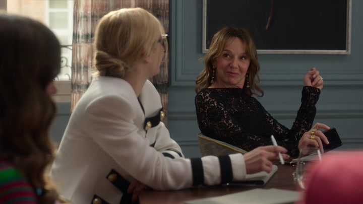 Emily_in_Paris_S02E01_WEBRip_x264-ION10_0720.jpg