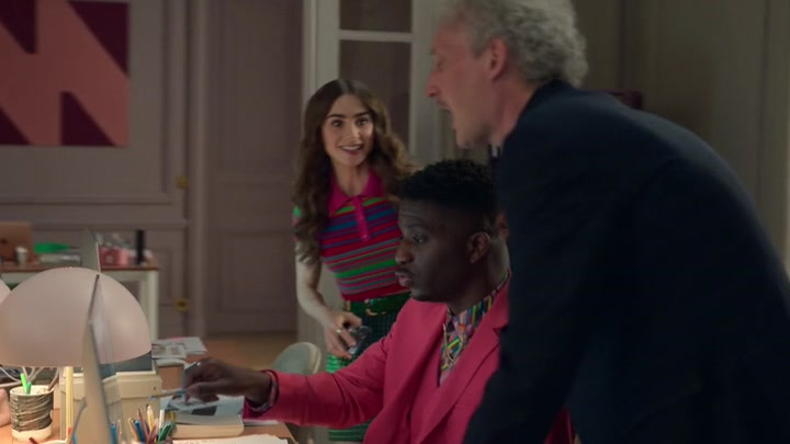 Emily_in_Paris_S02E01_WEBRip_x264-ION10_1082.jpg