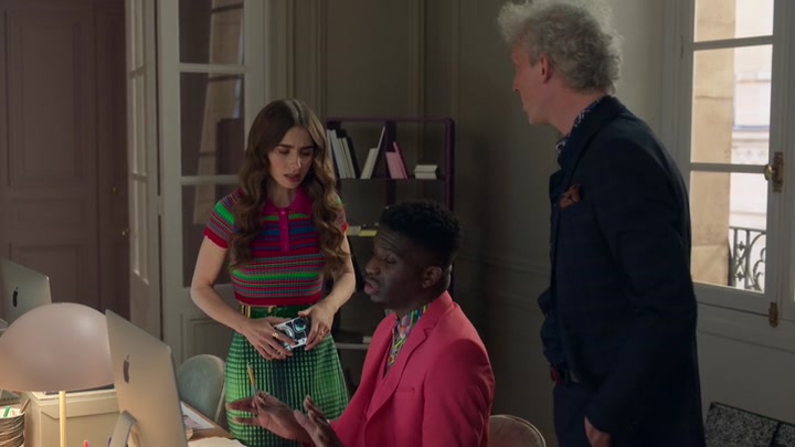 Emily_in_Paris_S02E01_WEBRip_x264-ION10_1101.jpg