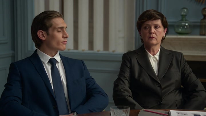 Emily_in_Paris_S02E01_WEBRip_x264-ION10_1155.jpg