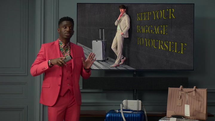 Emily_in_Paris_S02E01_WEBRip_x264-ION10_1170.jpg