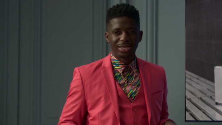 Emily_in_Paris_S02E01_WEBRip_x264-ION10_1175.jpg