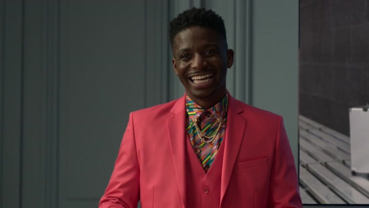 Emily_in_Paris_S02E01_WEBRip_x264-ION10_1192.jpg