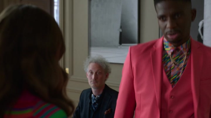 Emily_in_Paris_S02E01_WEBRip_x264-ION10_1374.jpg