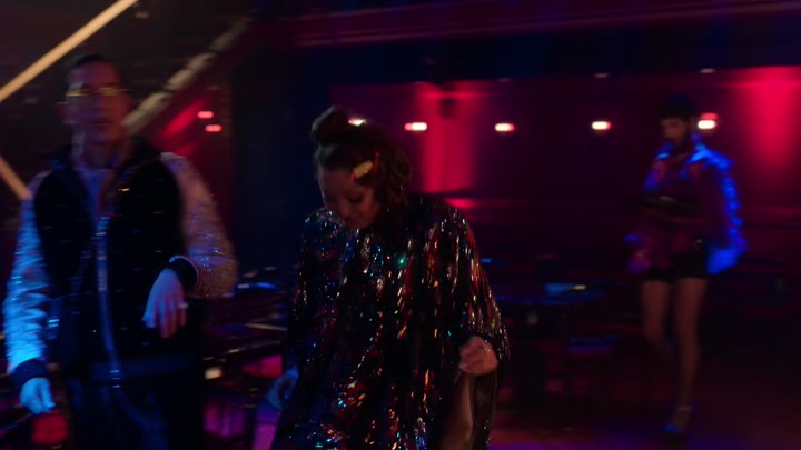 Emily_in_Paris_S02E01_WEBRip_x264-ION10_1400.jpg Emily_in_Paris_S02E01_WEBRip_x264-ION10_1400.jpg