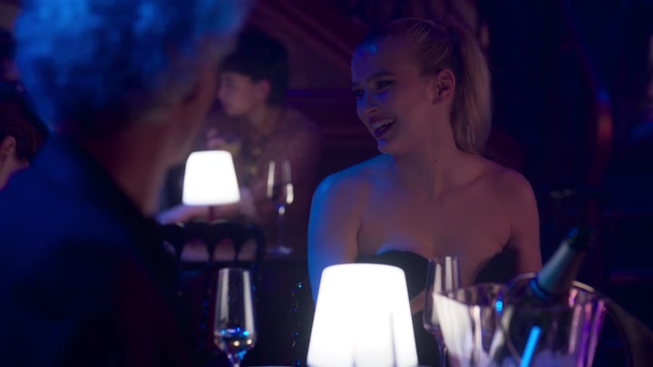 Emily_in_Paris_S02E01_WEBRip_x264-ION10_1556.jpg Emily_in_Paris_S02E01_WEBRip_x264-ION10_1556.jpg
